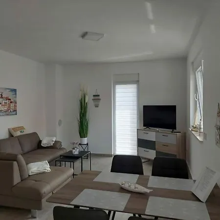Delfin Modern Retreat Holiday home *